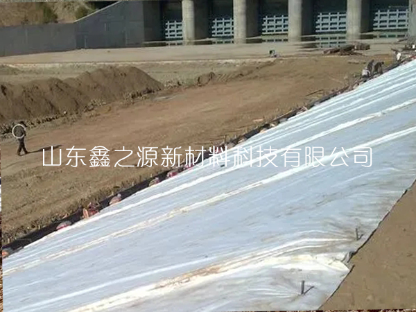 魚蝦養(yǎng)殖防滲膜在進(jìn)行存儲(chǔ)時(shí)須注意哪些事項(xiàng)？