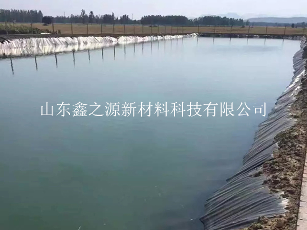 如何處理蓄水池hdpe土工膜的熱膨脹問題？